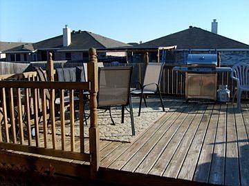 4th image of 208 Lake Travis Dr