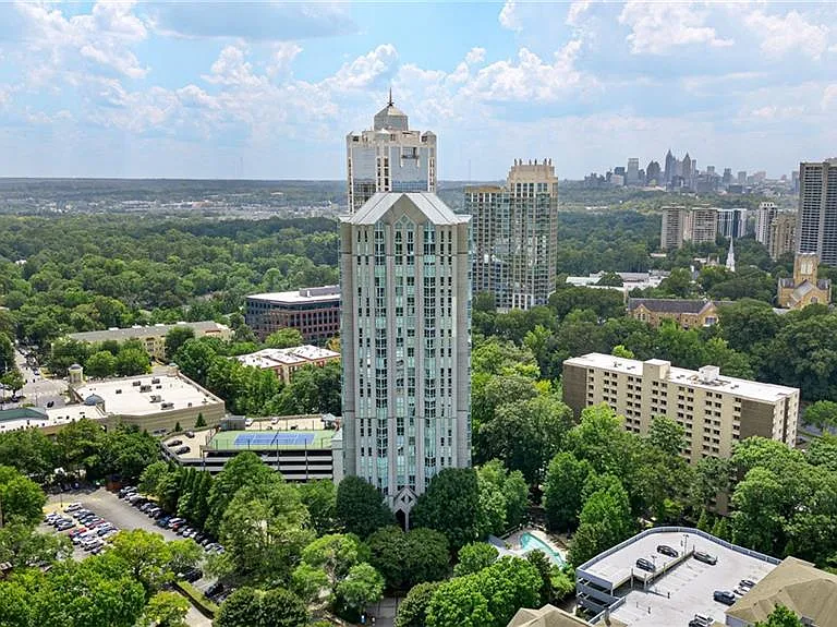 2870 Pharr Court South NW #NW-2602-2602 — Photo 38