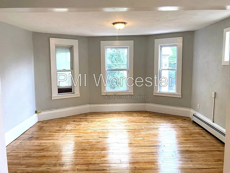 25 Almont Ave — Photo 10