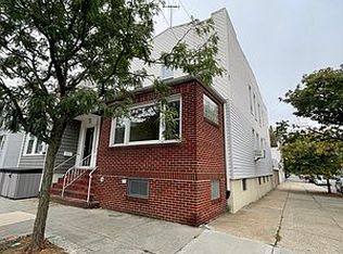 71-02 69th Pl #2, Ridgewood, NY 11385