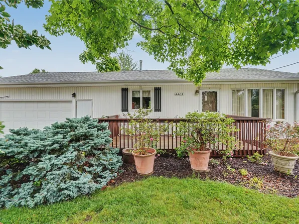 4403 Lee St NE, Cedar Rapids, IA 52402