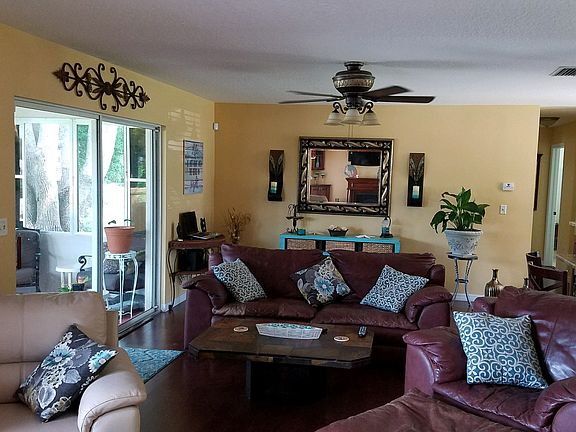 5th image of 1128 E Lombardy Dr