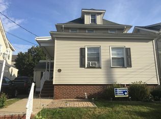 32 Ridge Rd, Lyndhurst, NJ 07071