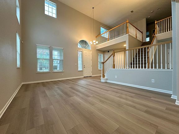4th image of 1788 Moreau Way