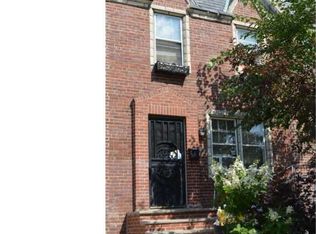 5925 N Water St, Philadelphia, PA 19120
