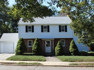 255 Woodcliff Rd, Newton, MA 02461