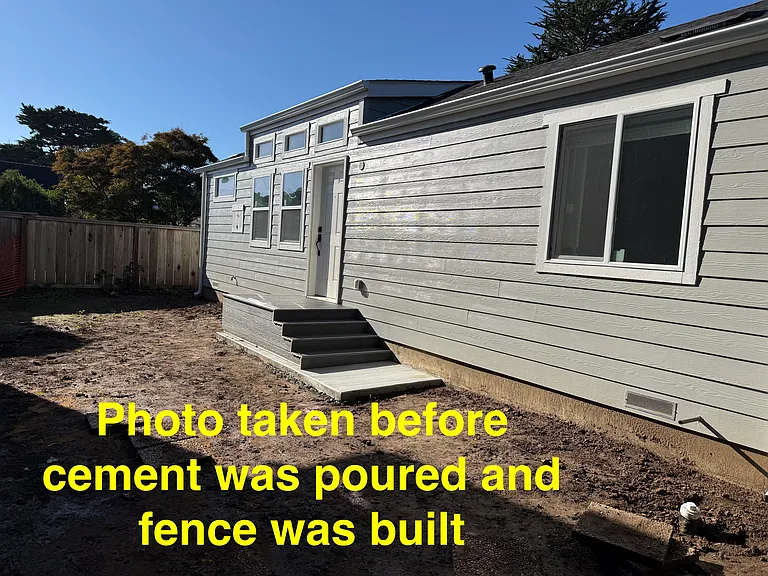 Now that a fence is in place, a shot of the entire front is no longer possible. This is what the front of the unit looks like.