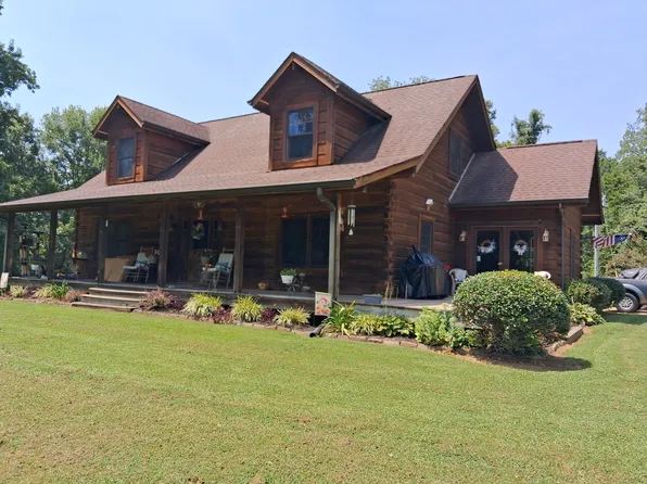 3056 E Big Richland Creek Rd, Mc Ewen, TN 37101