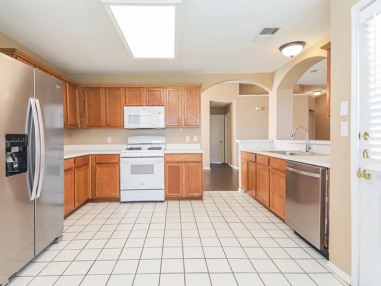 1626 Redwood Dr — Photo 8