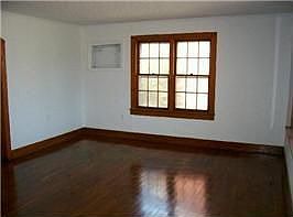 2nd image of 121 Vance Ave