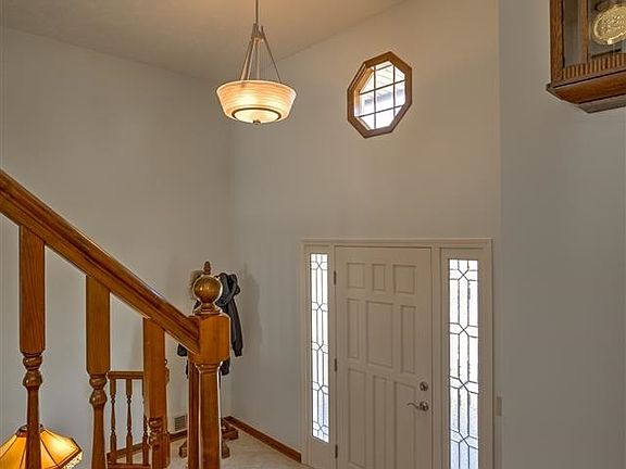 3rd image of 11525 Sahler St