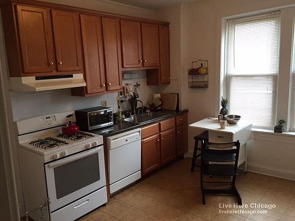 3rd image of 3500 N Bell Ave #1F