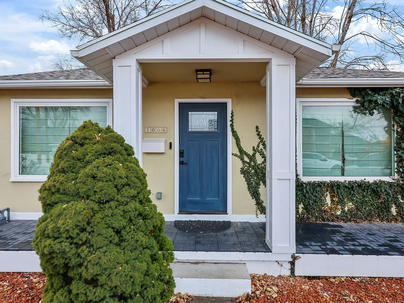 2 bed, 1350 sqft, $2,950 — Photo 1