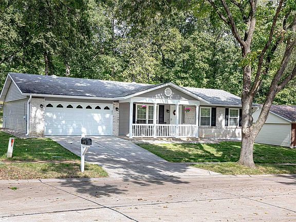 2nd image of 2739 Peachwood Trl