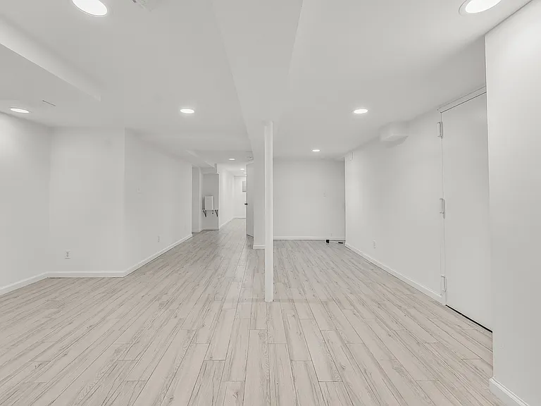 851 Hart St #1 — Photo 25