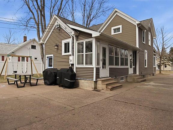 2nd image of 1619 Hayden Avenue