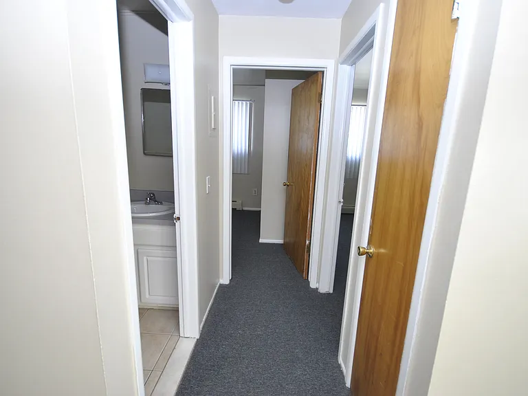 817 Arch St — Photo 23