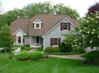 8 Lake Shore Ln, Landenberg, PA 19350
