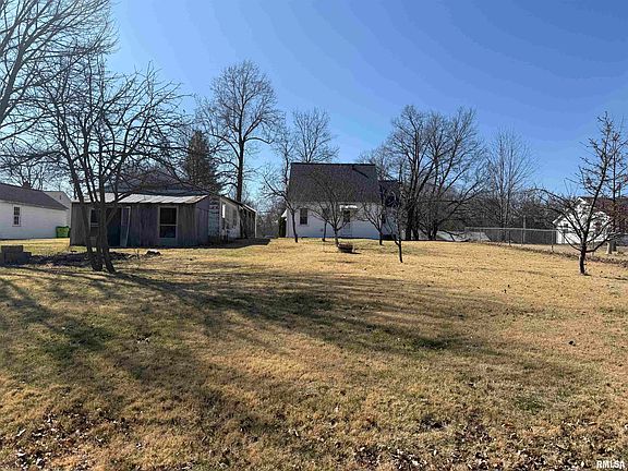 5th image of 417 Wagner St