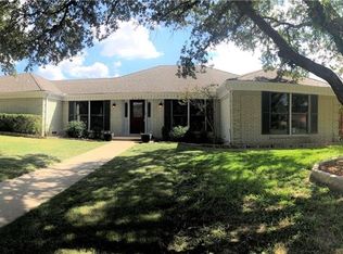2720 Timberleaf Dr, Carrollton, TX 75006