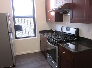 368 S 3rd St #2B, Brooklyn, NY 11211