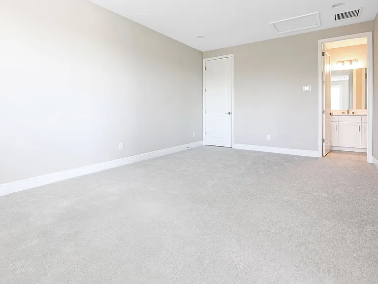 6133 Lungo Lago Dr — Photo 34