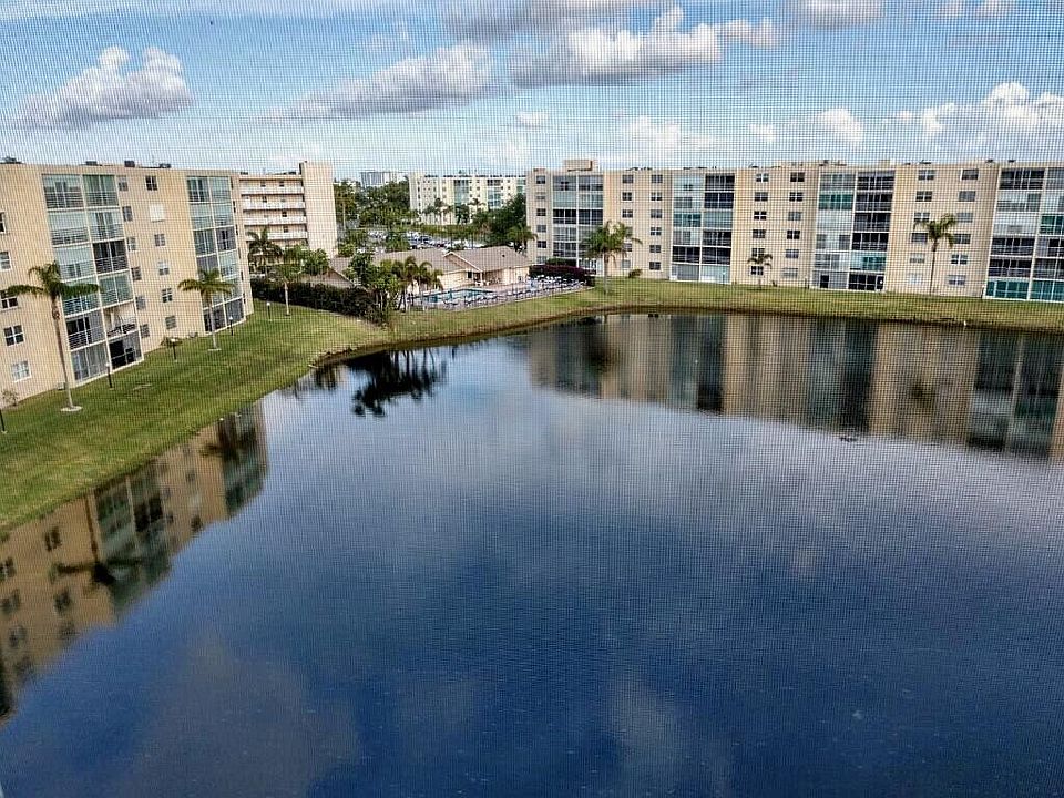 1st image of 441 SE 3rd St APT 604