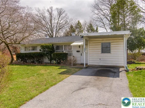 1004 W Union St, Whitehall, PA 18052