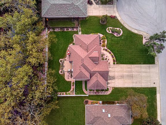 3rd image of 341 Hans Brinker Rd