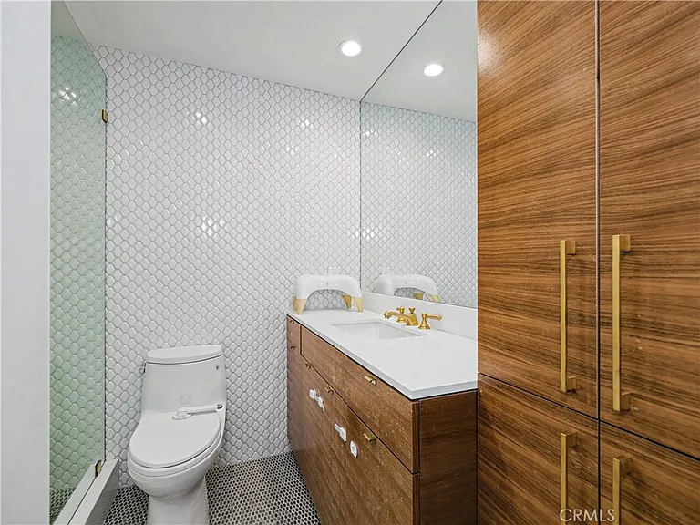 17352 W Sunset Blvd — Photo 41