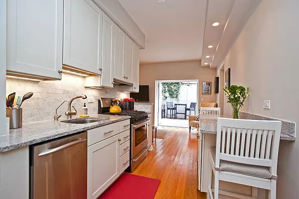 Sold by Level Group | media 43