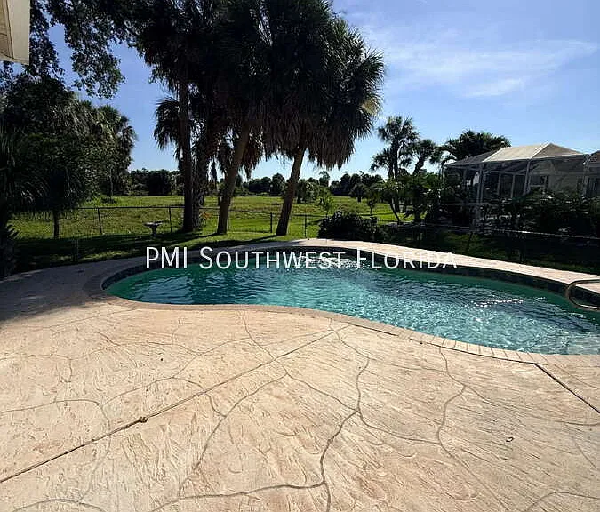 8 Sportsman Ct — Photo 23