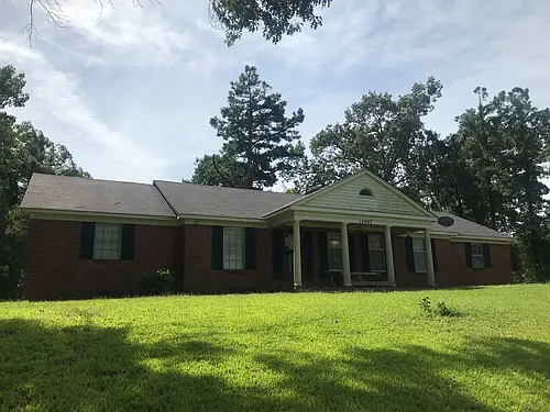 14907 Highway 59 W Photo 1
