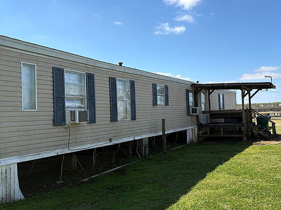 2nd image of 741 S Waterplant Rd