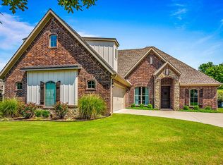 4152 E Eastpoint Dr, Fayetteville, AR 72701