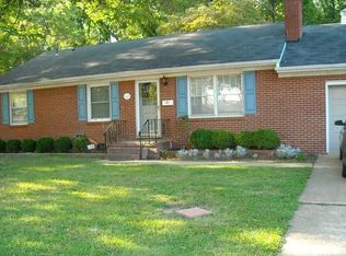 1809 Lake View Dr, Hampton, VA 23666