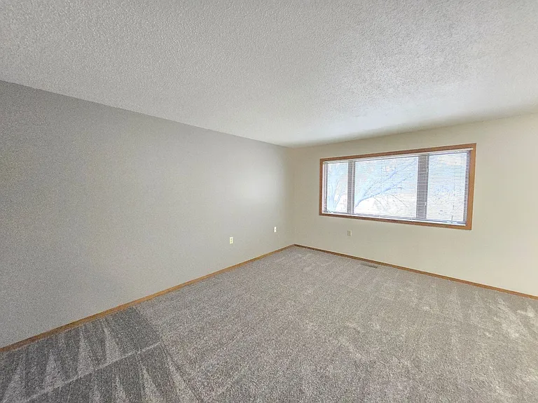 1805 S Bahnson Ave — Photo 4