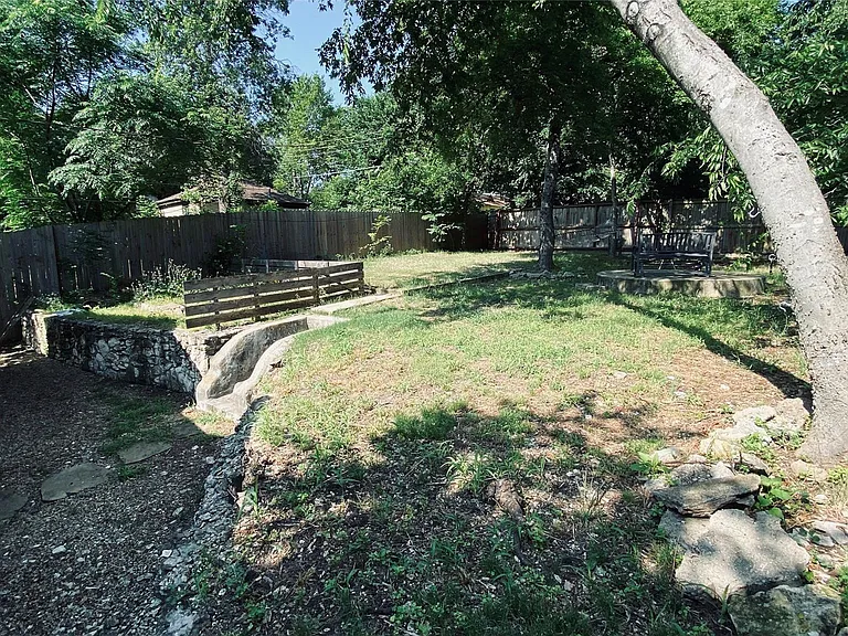 1715 Ramsey Ave — Photo 14