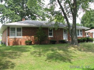 7 Westridge Dr, Belleville, IL
