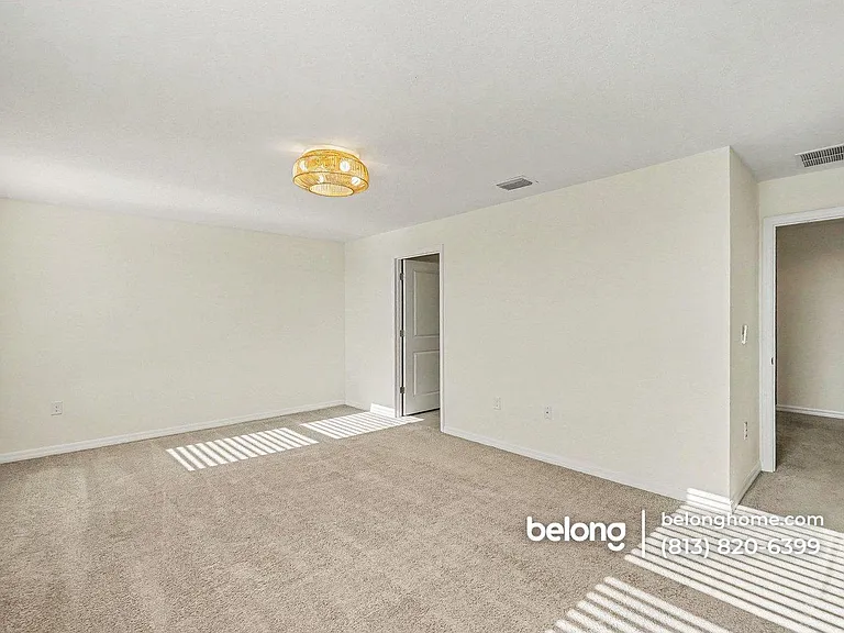 10219 Charlotte Dr — Photo 6