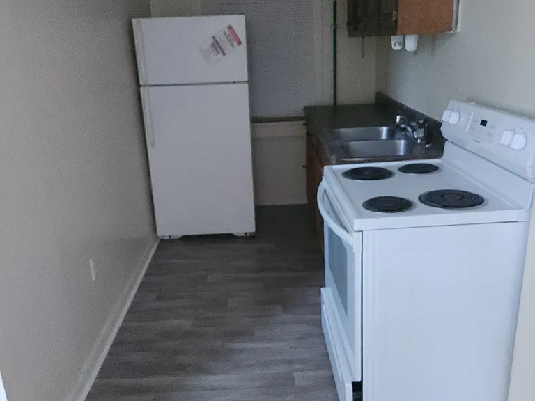 1021 E Main St #27 — Photo 2