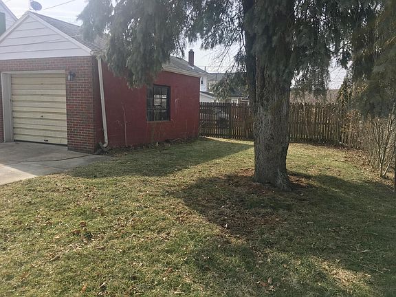 2nd image of 1420 Dietz Ave