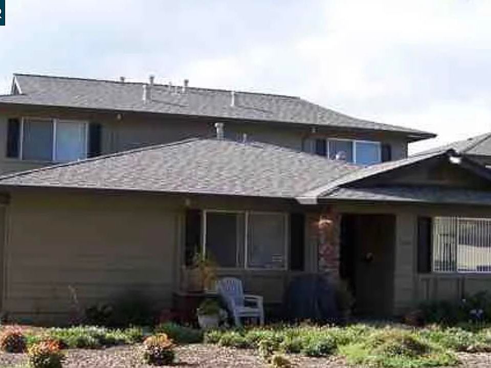 1st image of 1360 Del Rio Ct APT 4