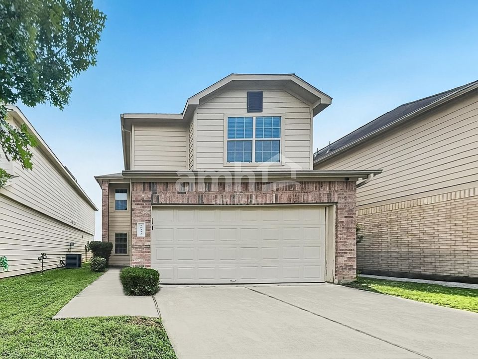 1st image of 15442 Bammel Fields Ct