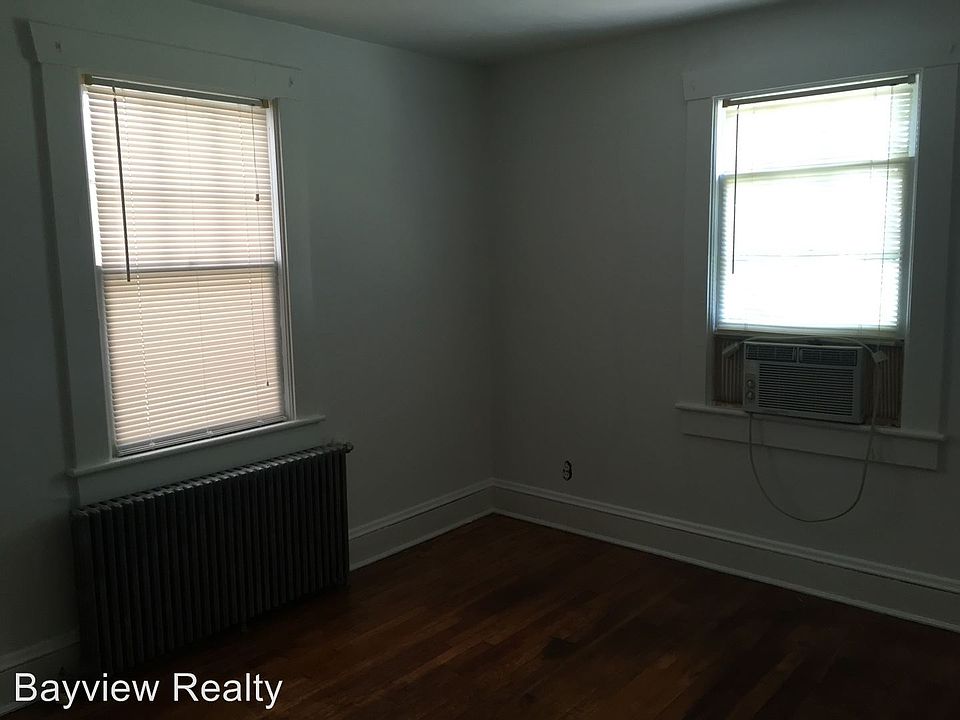 2nd image of 162 W Balview Ave APT 1