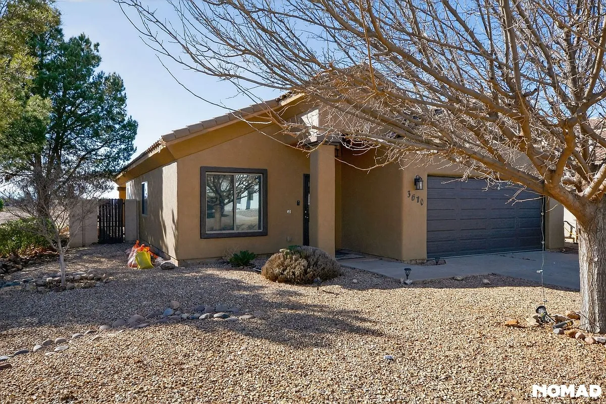 Building Photo - 3610 Camino Del Rancho