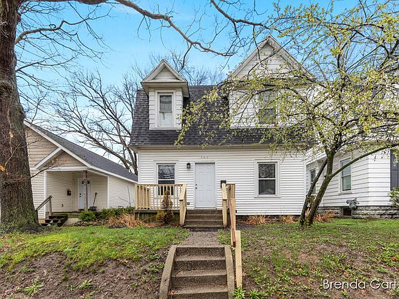 2nd image of 747 College Ave NE