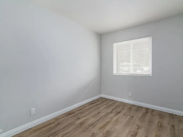 257 E Surfside Dr — Photo 21