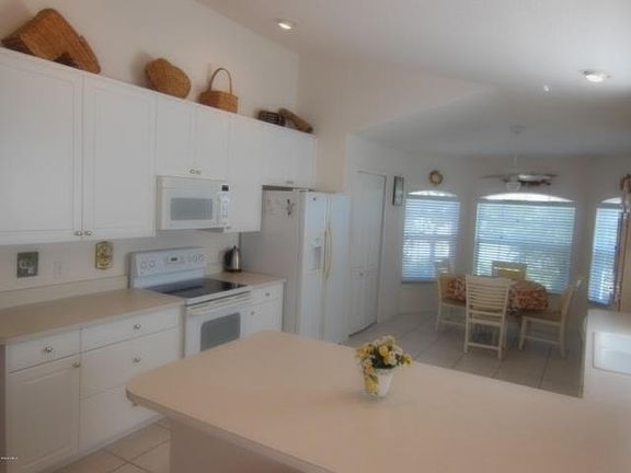 5th image of 1221 Indian Oaks Dr