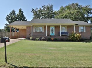 106 Glendale St, Greenfield, TN 38230